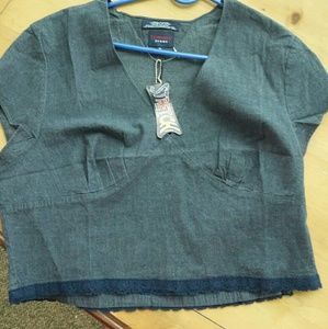 WOMEN'S TOP,